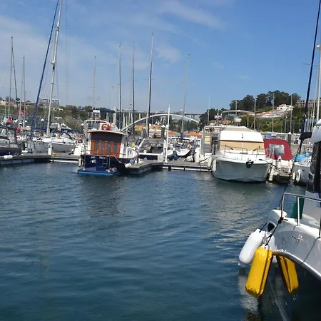Úszó hotel Shell Boats *